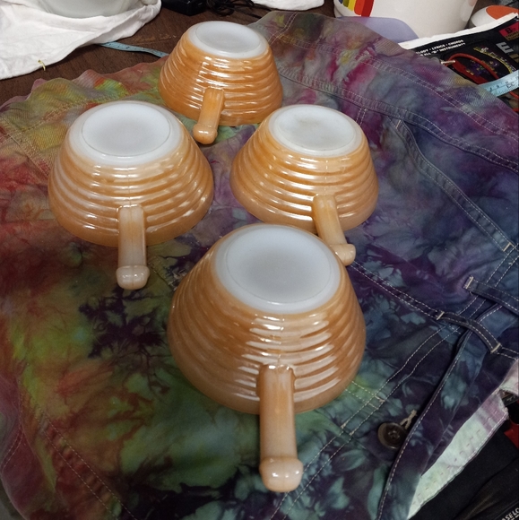 Fire King Peach Lustre Chili Bowls & 1 1/2 Qt. Dish - Picture 2 of 13